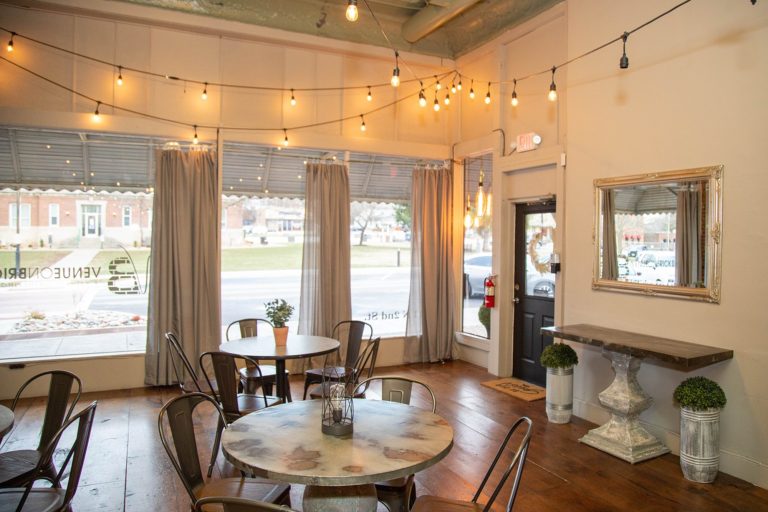 Brick Room Ozark MO008