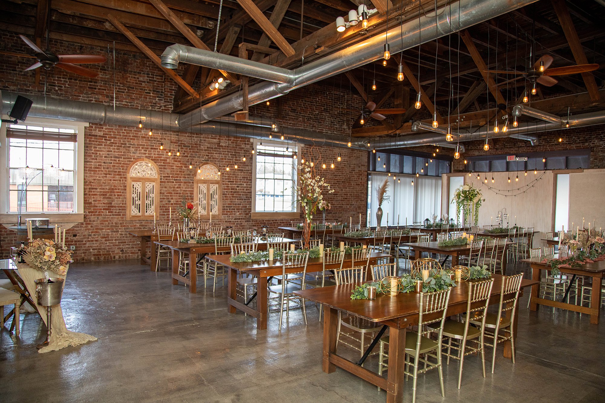 Venue On Brick in Ozark, MO - Wedding/Event Venue